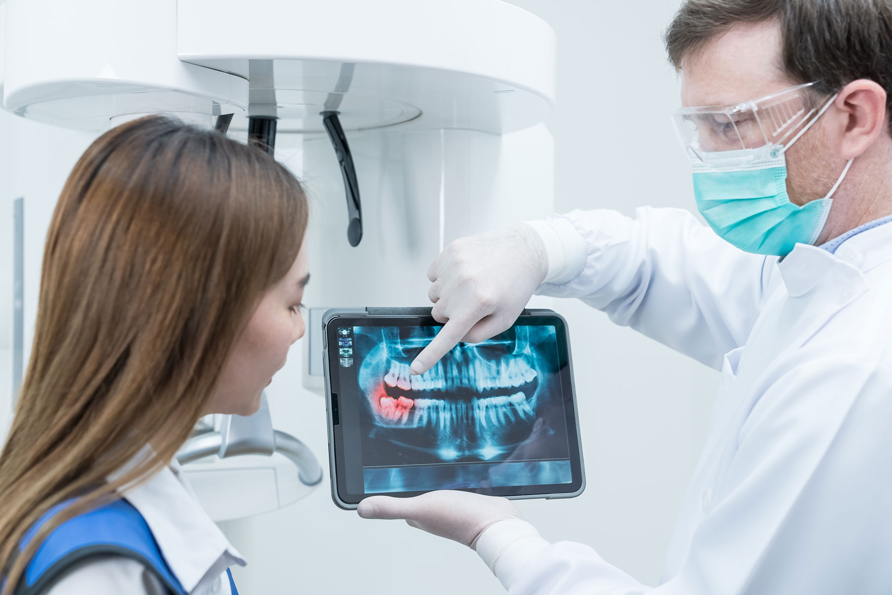 Dental diagnostics: How do digital X-rays work, and why are they done?